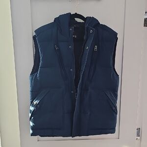 Zara Men's Navy Puffer Vest Size L